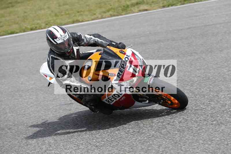 /14 25.04.2024 TZ Motorsport Training ADR/Gruppe gelb/7